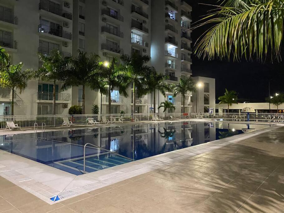 Apto Nuevo En Girardot, Piscina, Bbq, Terraza. Apartment *